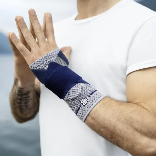 Bauerfeind - ManuTrain Wrist Brace - Image 12